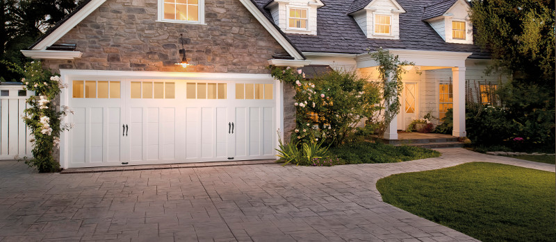 Garage Door Companies in Fish Hawk, Florida