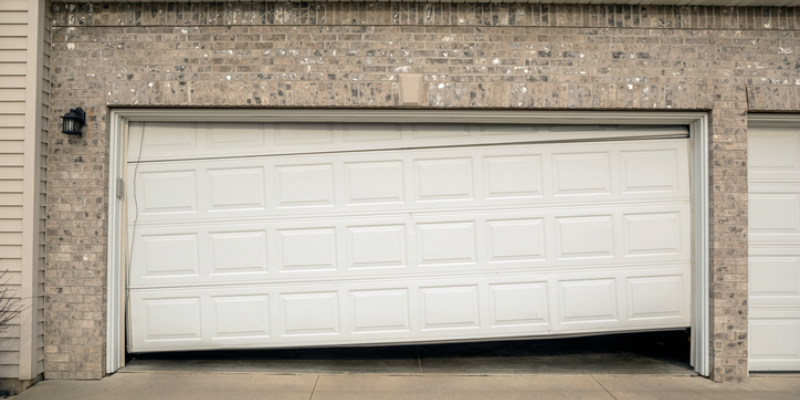 Key Signs that You Need New Garage Doors