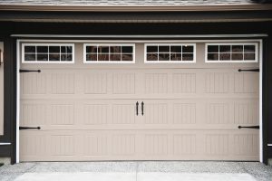 Repair Garage Door in Fish Hawk, Florida
