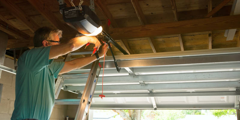 Garage Door Repair in Wesley Chapel, Florida