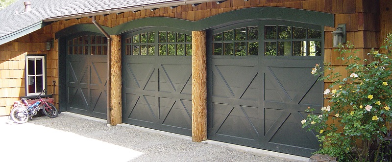 Garage Doors in Wimauma, Florida